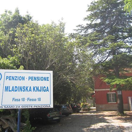 Dom Mladinske Knjige Fiesa Hotel Piran Kültér fotó