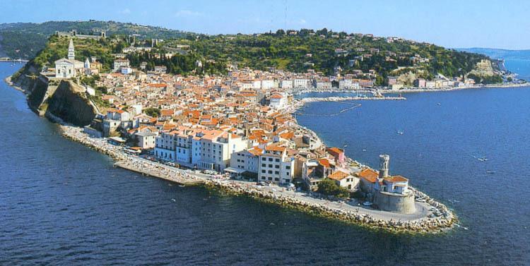 Dom Mladinske Knjige Fiesa Hotel Piran Kültér fotó